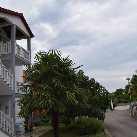 Apartments Malinska-Kajkic ภายนอก รูปภาพ
